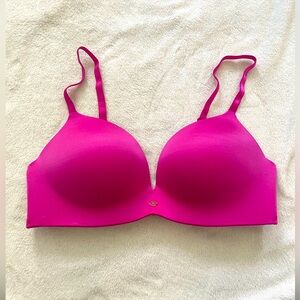 Victorias Secret So Obsessed Smooth Wireless Push Up Bra